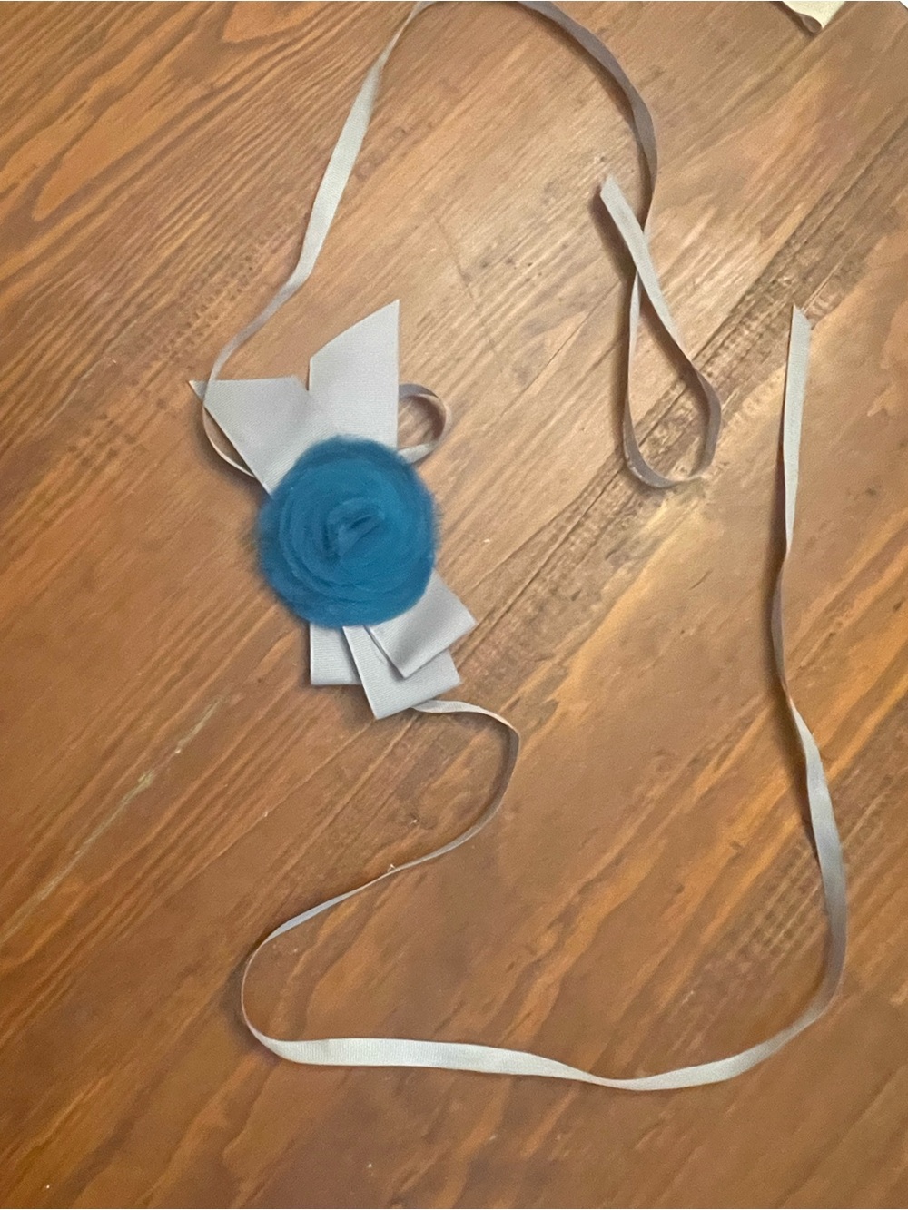 J. Crew Teal Flower Ribbon Belt with Light Gray Ties Vintage J. Crew